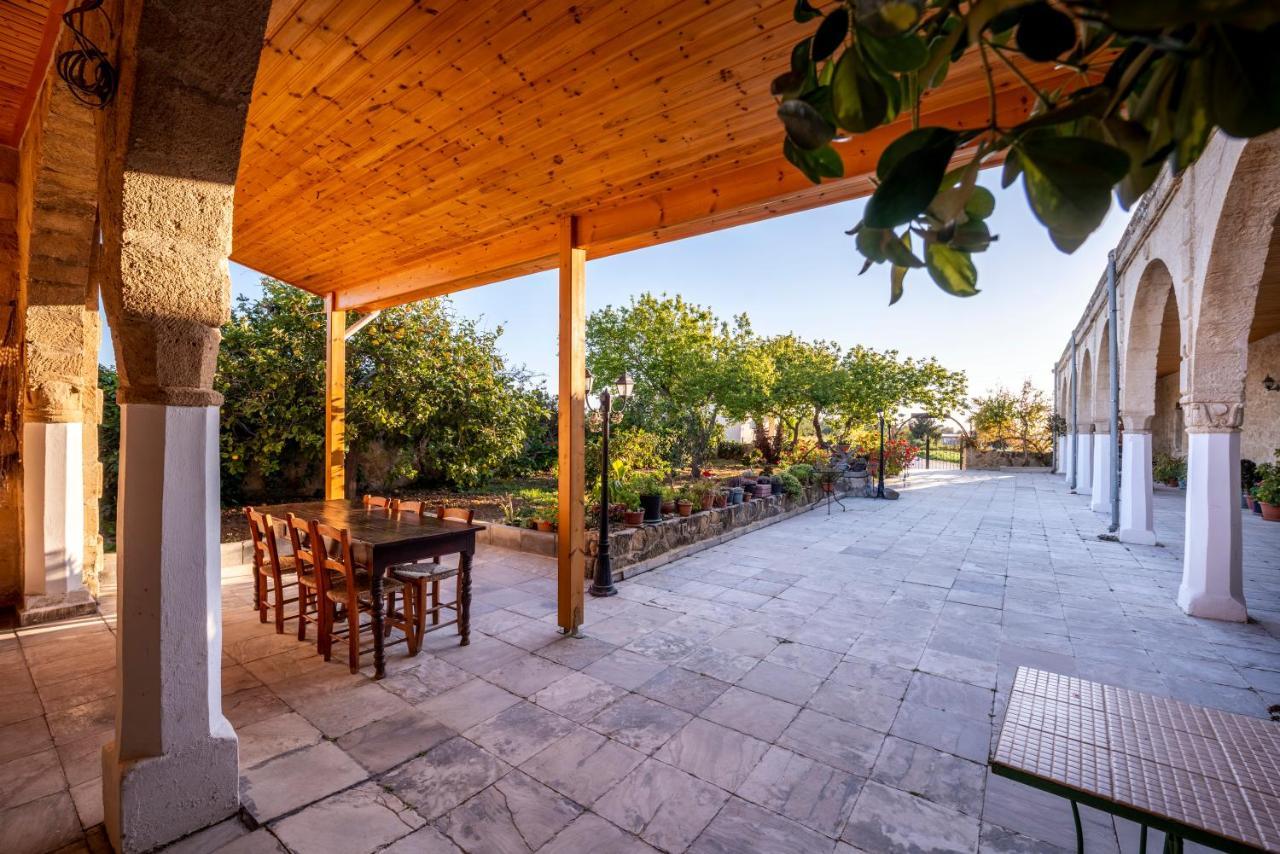 Revaklı Ev Guest House Rizokarpaso Extérieur photo